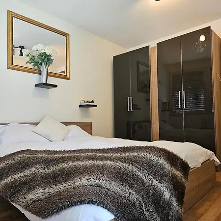 Séjour chez l'habitant - Stylish In Shared House *